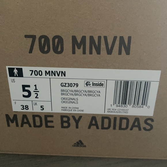 YEEZY 700MNVN - Picture 5 of 5